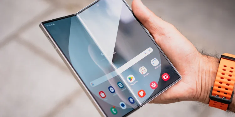 Samsung intègre enfin la fonctionnalité tant attendue sur le Galaxy Z Fold 7