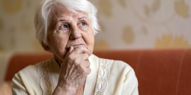 Surcharger les batteries cellulaires : une percée contre les pertes de mémoire liées à la démence