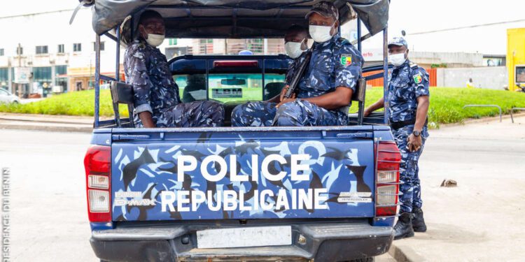 Abomey-Calavi : la police met fin à un réseau de vol de tuyaux de la SONEB