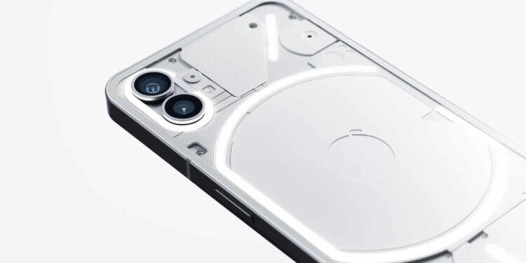 Nothing propose une remise exclusive de 300 dollars aux propriétaires de Phone 1